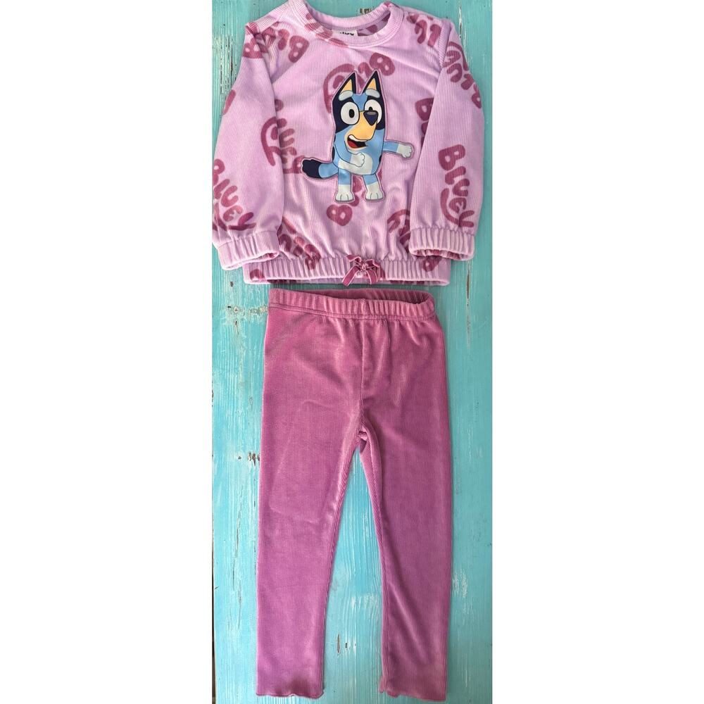 Baby Girls’ Bluey 2 Piece Ribbed Velour Top and Bottom Set Size 2T